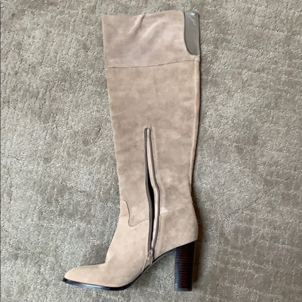 Suede boots
